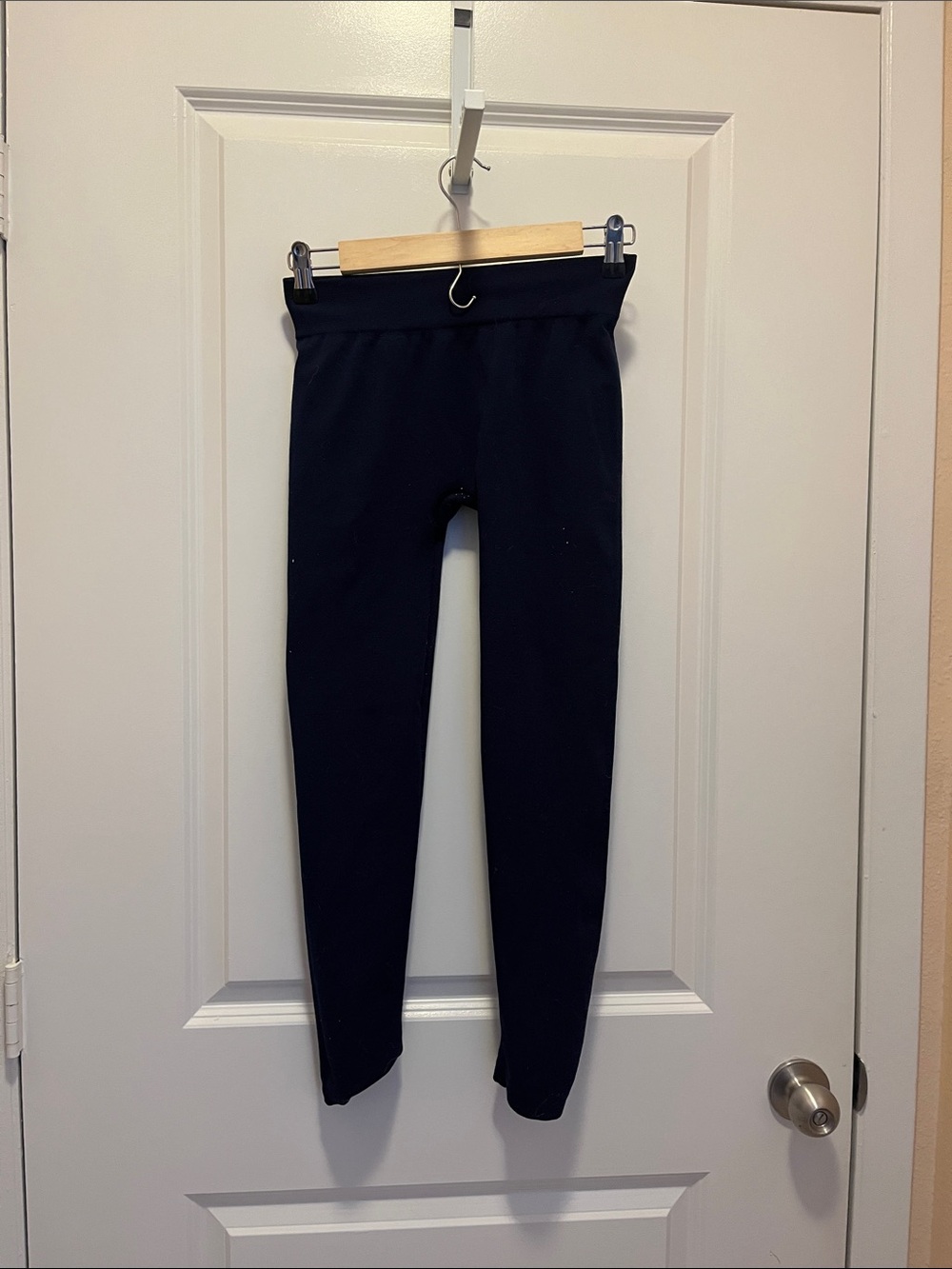 Everyday Navy Women's Leggings with Comfortable Waistband